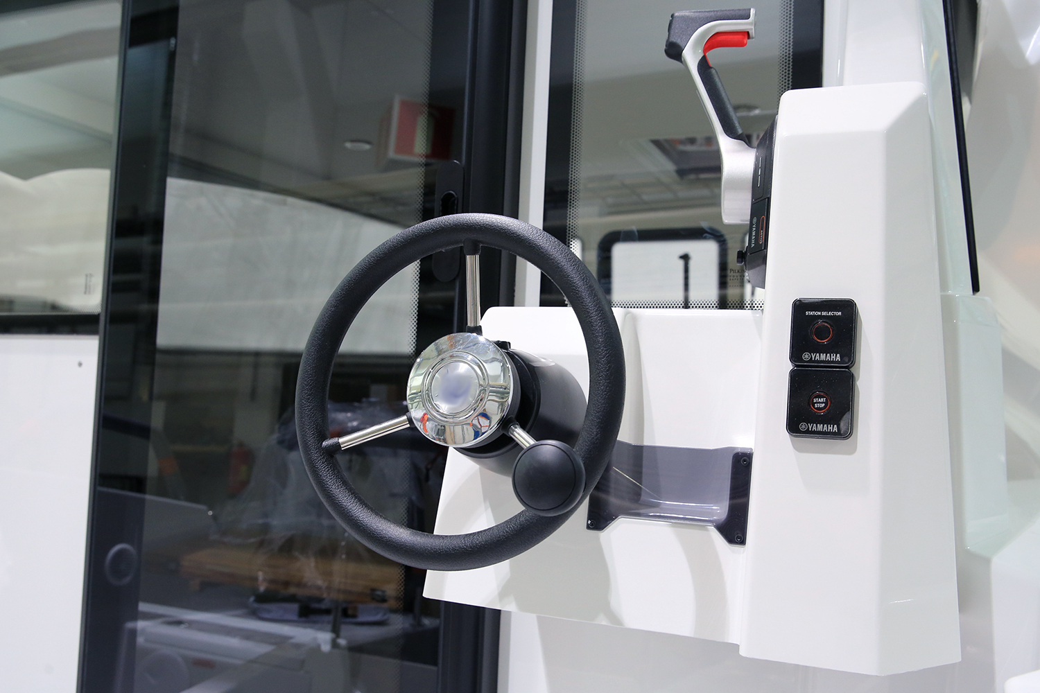 External steering station